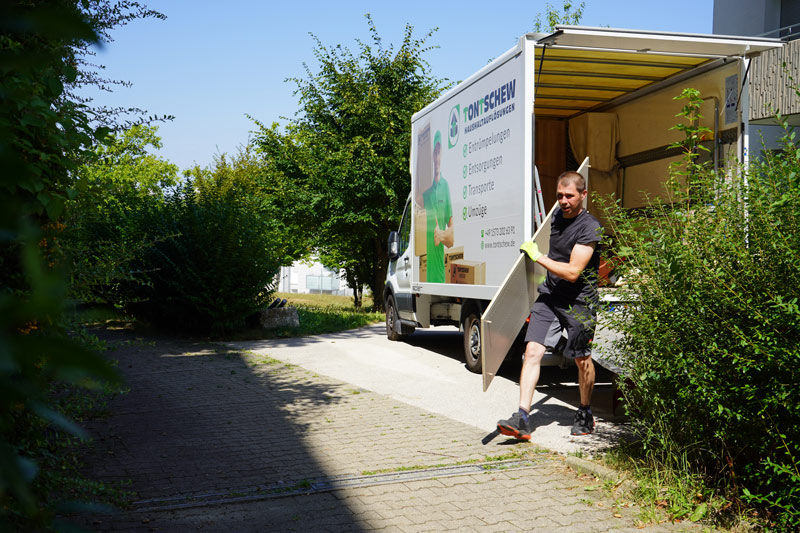tontschew bei der räumung einer messie-wohnung Weinstadt