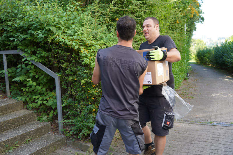 Tontschew bei der wohnungsauflösung in Fellbach