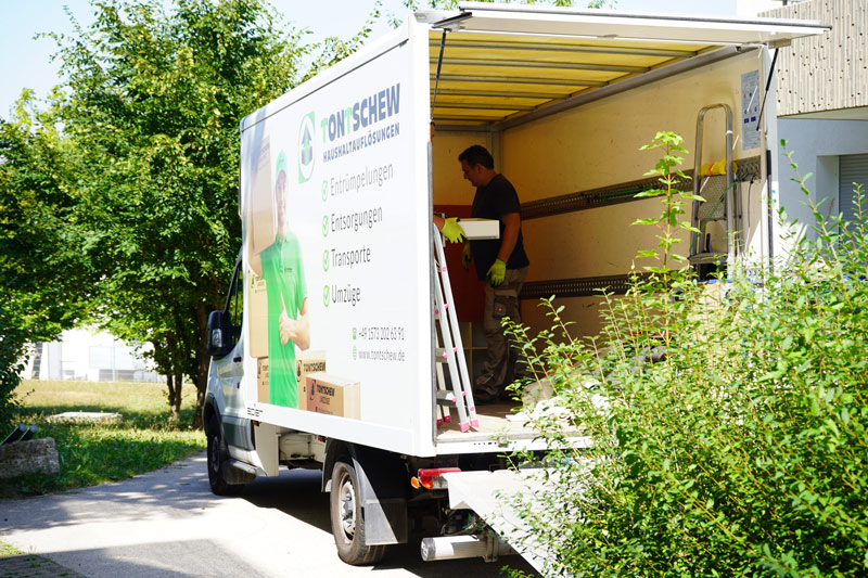 tontschew bei der wohnungsauflösung Weinstadt
