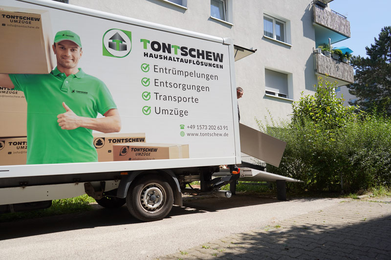 Tontschew lkw bereit für die Haushaltsauflösung Sindelfingen