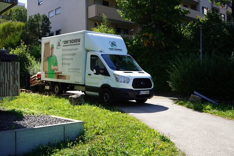 tontschew lkw beim büroauflösung Wolfschlugen