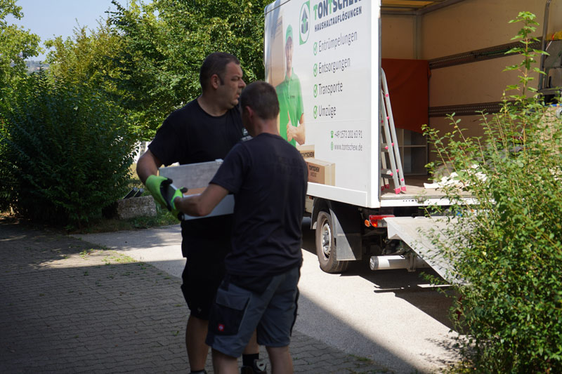 totnschew mitarbeiter beim büroumzug Sindelfingen